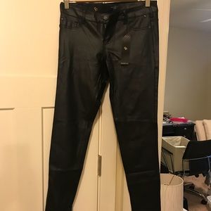 BNWT celebrity pink wax coated denim sz27